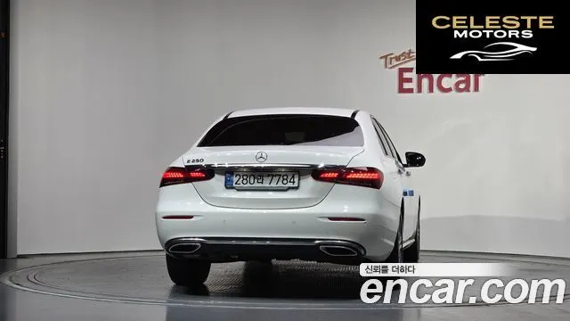 MERCEDES BENZ E-Classe W213 E250 Avantgarde 2023 — photo 4 sur 35