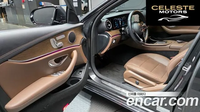 MERCEDES BENZ E-Classe W213 E220d 4MATIC Exclusive 2021 — photo 13 sur 37
