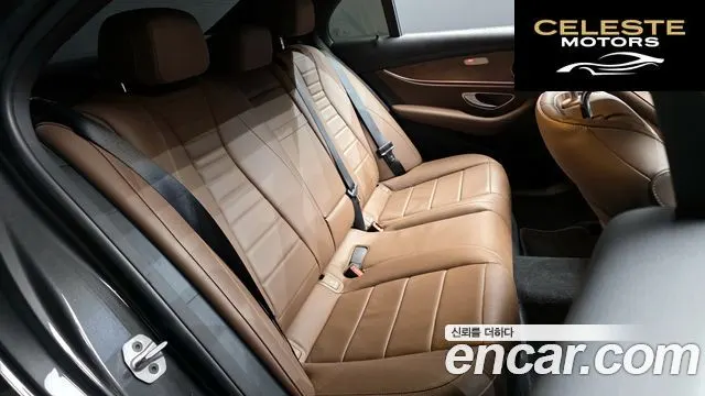 MERCEDES BENZ E-Classe W213 E220d 4MATIC Exclusive 2021 — photo 17 sur 37