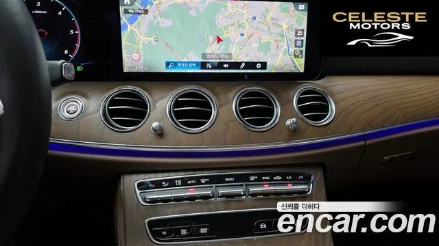MERCEDES BENZ E-Classe W213 E220d 4MATIC Exclusive 2021 — photo 20 sur 37