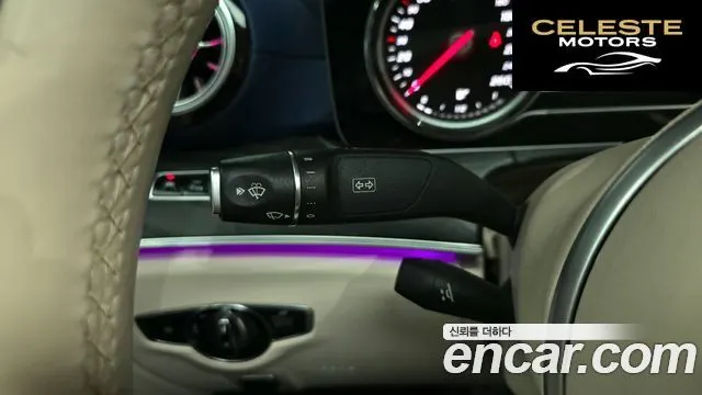 MERCEDES BENZ E-Classe W213 E220d Coupé 2019 — photo 28 sur 31