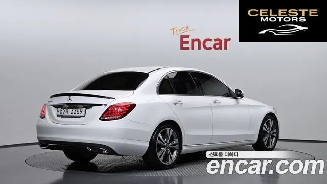 MERCEDES BENZ C-Classe W205 C220 d Avantgarde 2017 — photo 2 sur 33