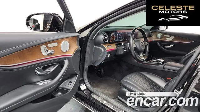 MERCEDES BENZ E-Classe W213 E300 Exclusive 2018 — photo 10 sur 20