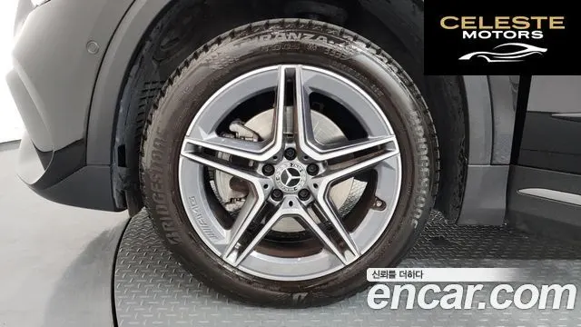 MERCEDES BENZ GLA-Classe H247 GLA250 4MATIC 2023 — photo 5 sur 36