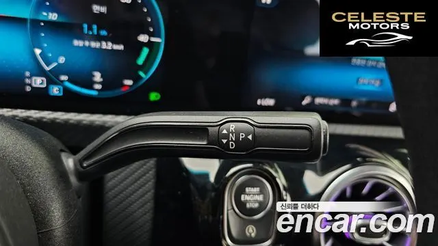MERCEDES BENZ A-Classe W177 A250 4MATIC Berline 2020 — photo 12 sur 36