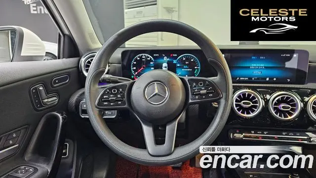 MERCEDES BENZ A-Classe W177 A250 4MATIC Berline 2020 — photo 19 sur 36