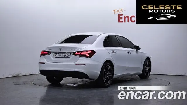 MERCEDES BENZ A-Classe W177 A250 4MATIC Berline 2020 — photo 2 sur 36