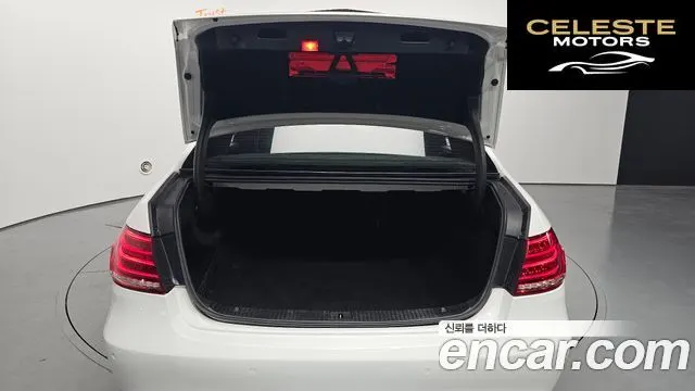MERCEDES BENZ E-Classe W212 E220 CDI Avantgarde 2014 — photo 20 sur 20