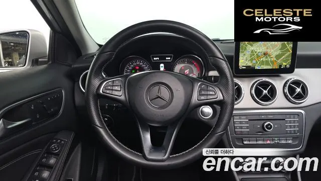 MERCEDES BENZ GLA-Classe X156 GLA200 d 2017 — photo 12 sur 20
