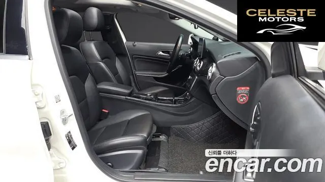 MERCEDES BENZ GLA-Classe X156 GLA200 d 2016 — photo 11 sur 20