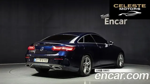 MERCEDES BENZ E-Classe W213 E220d Coupé 2017 — photo 2 sur 20