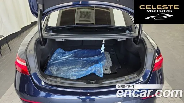MERCEDES BENZ E-Classe W213 E220d Coupé 2017 — photo 20 sur 20