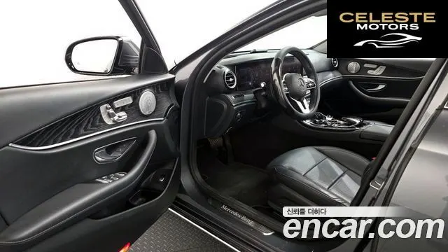MERCEDES BENZ E-Classe W213 E300 4MATIC Avantgarde 2019 — photo 13 sur 34