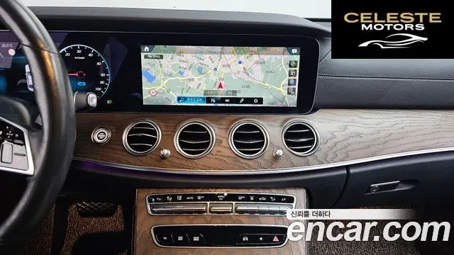 MERCEDES BENZ E-Classe W213 E300e 4MATIC Exclusive 2021 — photo 18 sur 34
