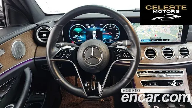 MERCEDES BENZ E-Classe W213 E300e 4MATIC Exclusive 2021 — photo 19 sur 34