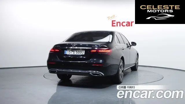 MERCEDES BENZ E-Classe W213 E300e 4MATIC Exclusive 2021 — photo 4 sur 34