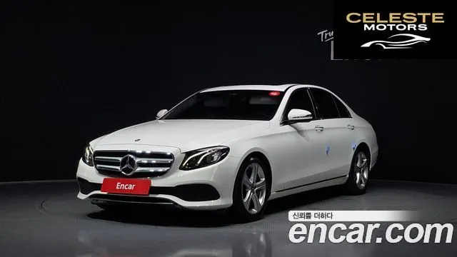 MERCEDES BENZ E-Classe W213 E200 Avantgarde 2018 — photo 1 sur 33