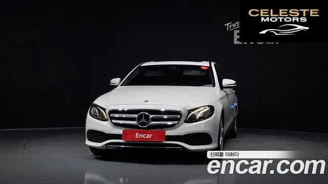 MERCEDES BENZ E-Classe W213 E200 Avantgarde 2018 — photo 3 sur 33