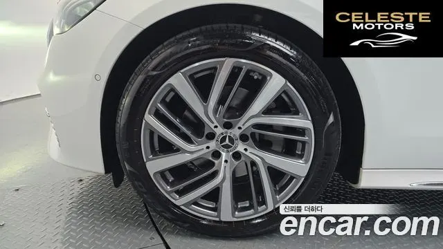 MERCEDES BENZ E-Classe W214 E220d 4MATIC Exclusive 2024 — photo 4 sur 31