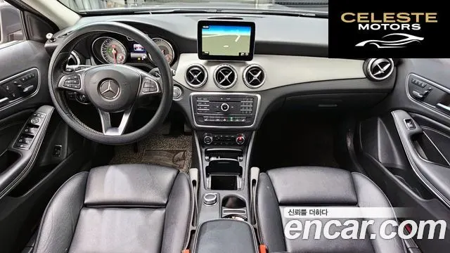 MERCEDES BENZ GLA-Classe X156 GLA200 d 2017 — photo 7 sur 20