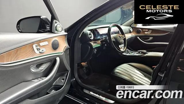 MERCEDES BENZ E-Classe W213 E220d Exclusive 2018 — photo 10 sur 20