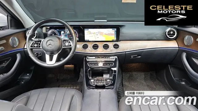 MERCEDES BENZ E-Classe W213 E300 4MATIC Exclusive 2019 — photo 10 sur 33