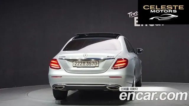 MERCEDES BENZ E-Classe W213 E300 4MATIC Exclusive 2019 — photo 4 sur 33