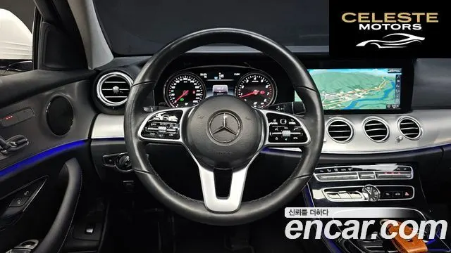 MERCEDES BENZ E-Classe W213 E300 Avantgarde 2019 — photo 19 sur 36
