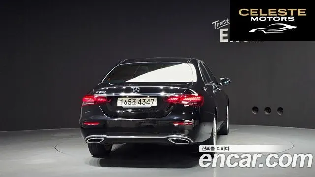 MERCEDES BENZ E-Classe W213 E250 Exclusive 2021 — photo 4 sur 35