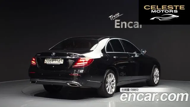 MERCEDES BENZ E-Classe W213 E300 4MATIC Exclusive 2020 — photo 2 sur 20