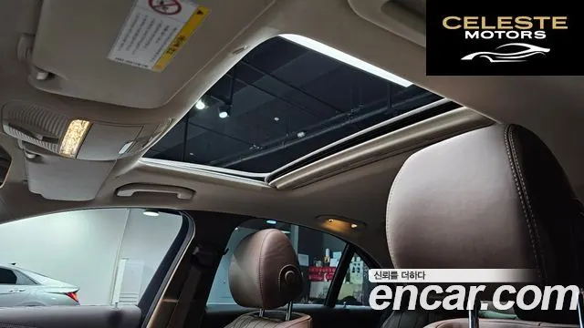 MERCEDES BENZ E-Classe W213 E220d Exclusive 2018 — photo 16 sur 20