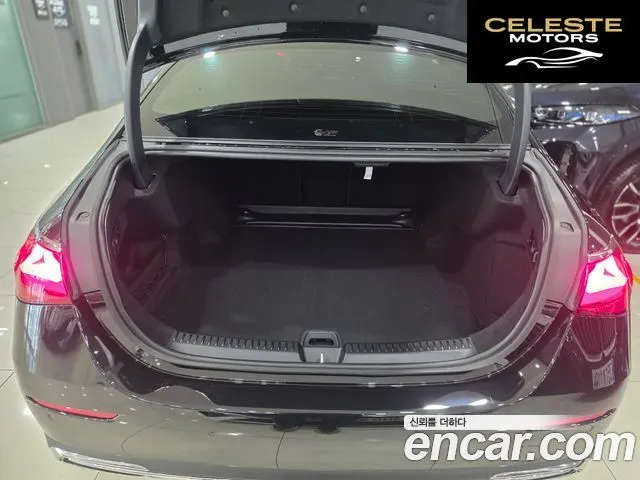 MERCEDES BENZ E-Classe W214 E200 Avantgarde 2025 — photo 12 sur 12