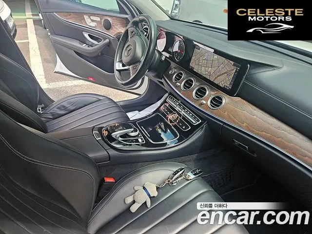 MERCEDES BENZ E-Classe W213 E220d Exclusive 2017 — photo 13 sur 26