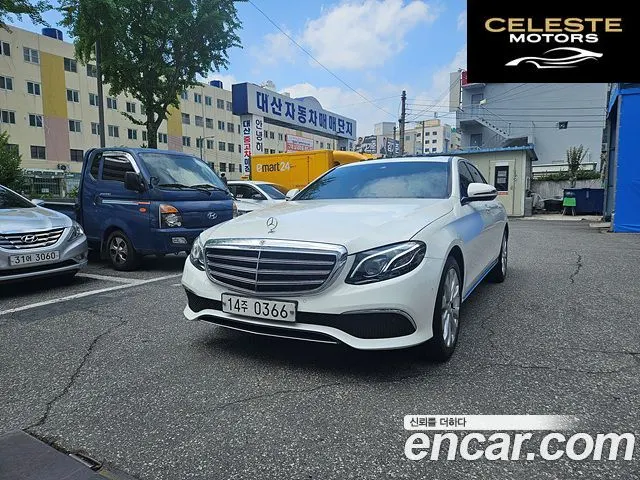 MERCEDES BENZ E-Classe W213 E220d Exclusive 2017 — photo 21 sur 26