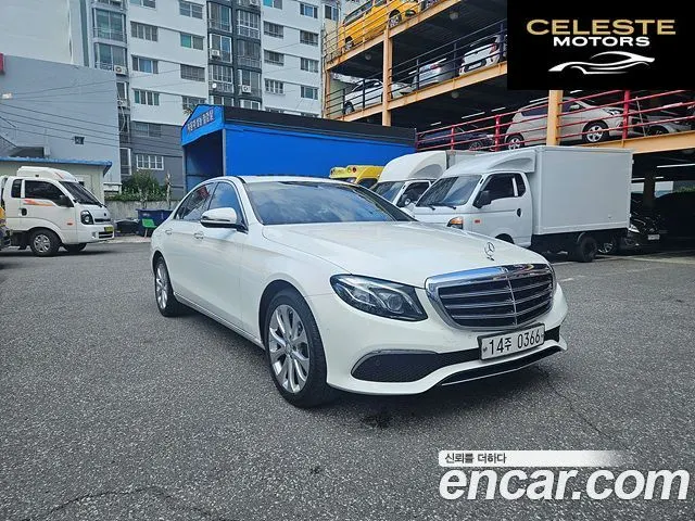 MERCEDES BENZ E-Classe W213 E220d Exclusive 2017 — photo 3 sur 26