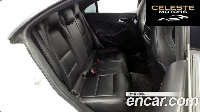 MERCEDES BENZ CLA-Classe C117 CLA200 d 2016 — photo 11 sur 20