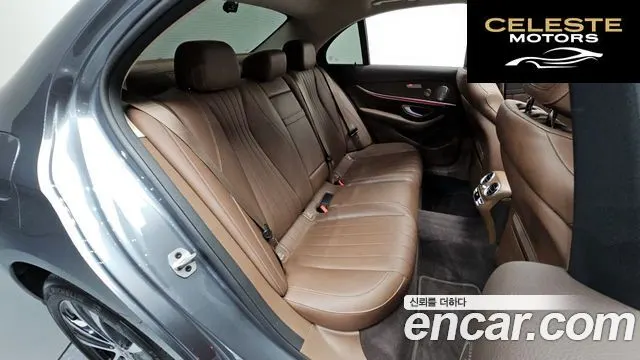 MERCEDES BENZ E-Classe W213 E300e 4MATIC Exclusive 2020 — photo 17 sur 34