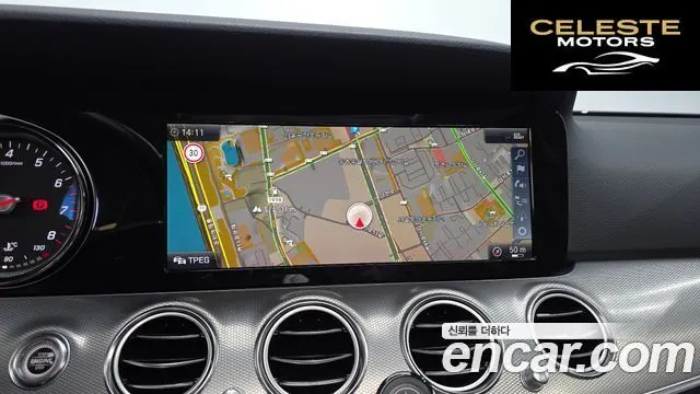 MERCEDES BENZ E-Classe W213 E300 Avantgarde 2019 — photo 15 sur 31