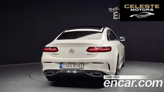 MERCEDES BENZ E-Classe W213 E300d 4MATIC Coupé 2022 — photo 4 sur 36