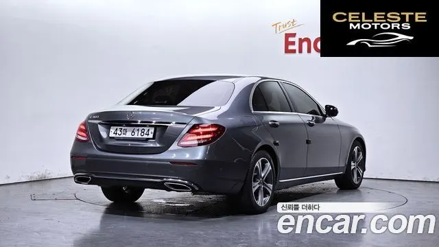 MERCEDES BENZ E-Classe W213 E300 Avantgarde 2019 — photo 2 sur 23