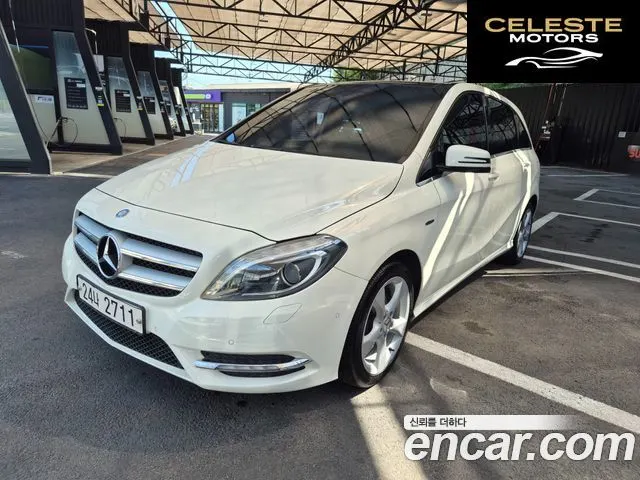 MERCEDES BENZ B-Classe W246 B200 CDI Sport 2012 — photo 2 sur 25
