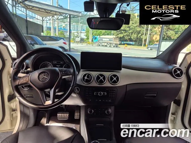 MERCEDES BENZ B-Classe W246 B200 CDI Sport 2012 — photo 9 sur 25
