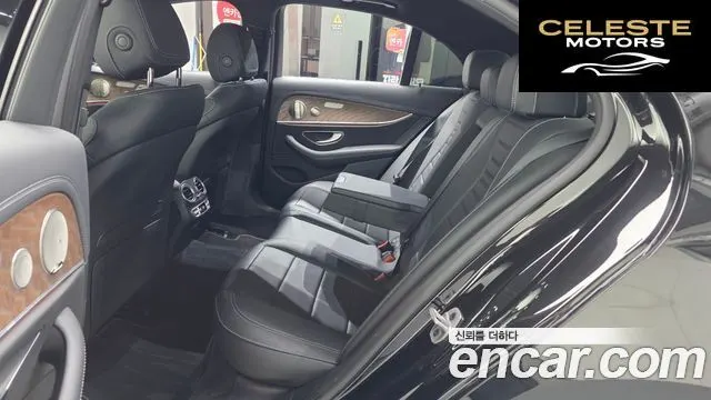 MERCEDES BENZ E-Classe W213 E300e 4MATIC Exclusive 2021 — photo 12 sur 20