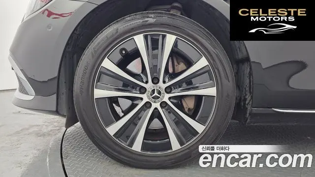 MERCEDES BENZ E-Classe W213 E300e 4MATIC Exclusive 2021 — photo 5 sur 20