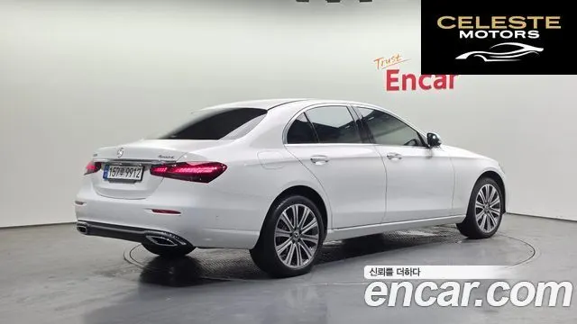 MERCEDES BENZ E-Classe W213 E350 4MATIC Exclusive 2023 — photo 2 sur 20