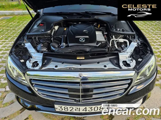 MERCEDES BENZ E-Classe W213 E300 4MATIC Exclusive 2020 — photo 6 sur 26