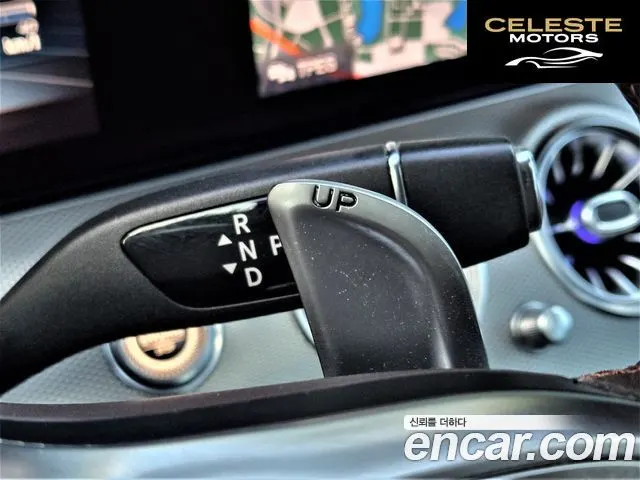 MERCEDES BENZ E-Classe W213 E200 Avantgarde 2017 — photo 10 sur 26