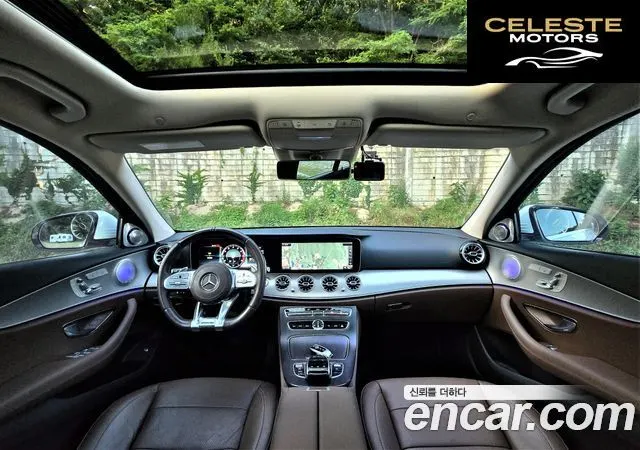 MERCEDES BENZ E-Classe W213 E200 Avantgarde 2017 — photo 24 sur 26