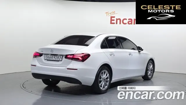 MERCEDES BENZ A-Classe W177 A220 Berline 2020 — photo 2 sur 20