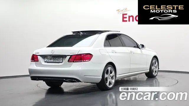 MERCEDES BENZ E-Classe W212 E400 4MATIC 2015 — photo 2 sur 20
